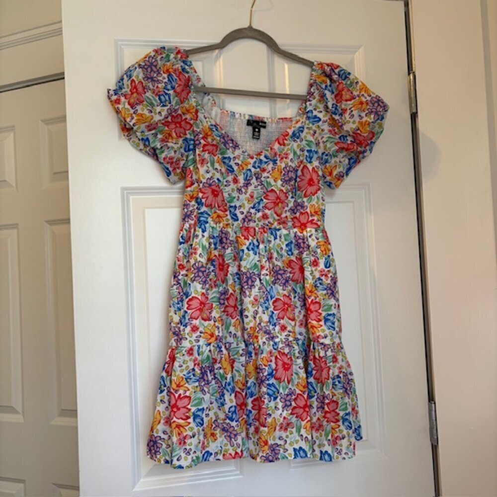 AQUA Floral Puff Sleeve Dress - Picture 3 of 5